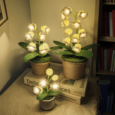 Glow Lily Crochet Lamp 3