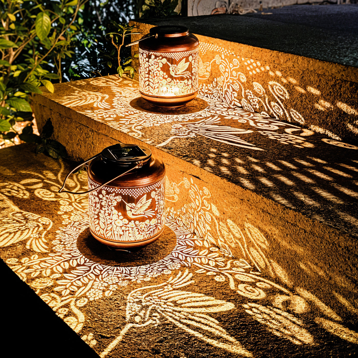 Hummingbeam Lantern 2
